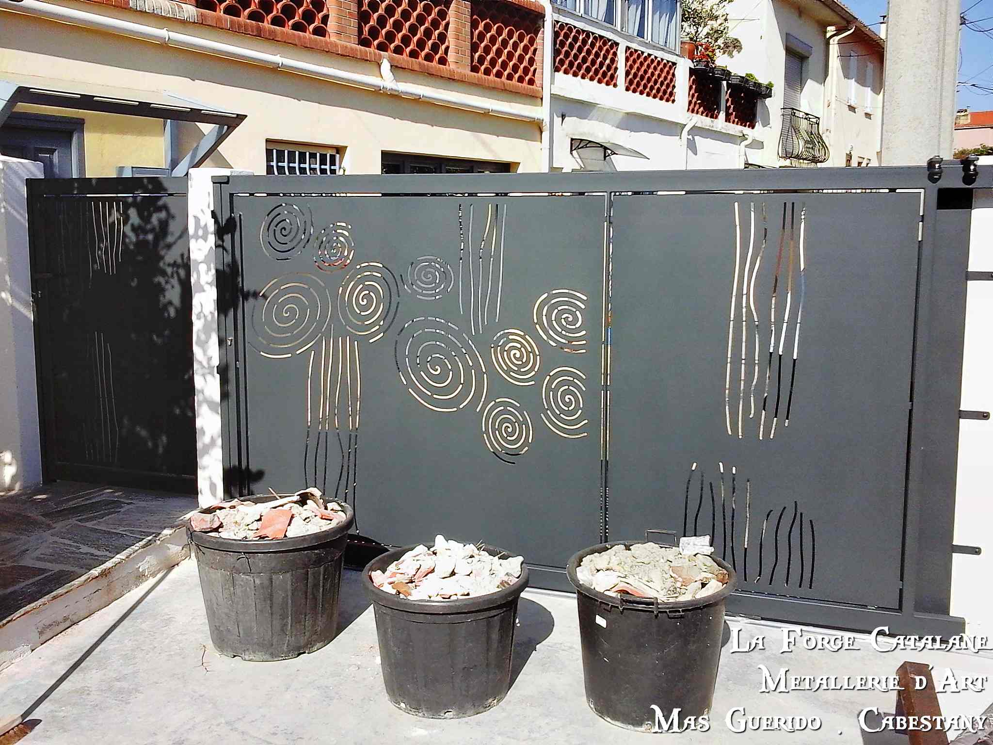 portail coulissant decoupe laser  forge moderne catalane 2.jpg